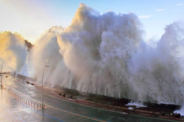Se registró un terremoto de 7.5 puntos a 200 km de Ushuaia y hay alerta de tsunami en la República de Chile