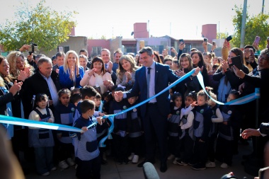 El gobernador Marcelo Orrego inauguró una escuela de Nivel Inicial en el departamento Chimbas