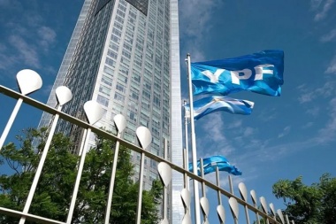 La jueza Preska ordenó a la Argentina entregar el 51% de las acciones de YPF a los beneficiarios del juicio por la expropiación