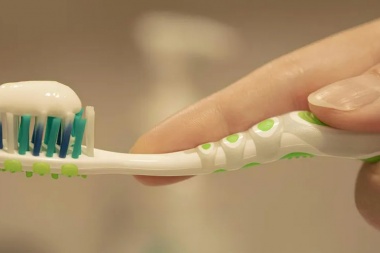 La empresa Colgate ofrece un recambio gratuito para la pasta dental que fue prohibida por ANMAT