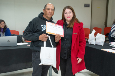 En el Día del Vacunador distinguieron a Horacio Vega de Niquivil y a otros 25 trabajadores de la salud por su compromiso