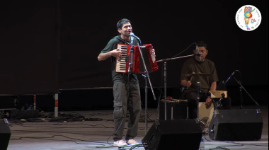 Nico Balmaceda brilló en el Pre Cosquín 2026 y llevó la voz de Jáchal y todo San Juan a la Plaza Próspero Molina