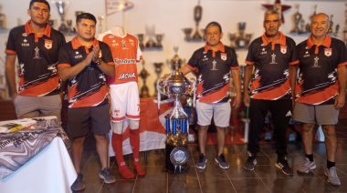 Con la ilusión renovada, el Club Estrella presentó su indumentaria y se prepara para el arranque de Copa de Campeones
