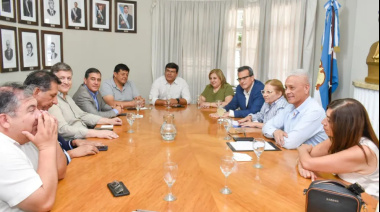 Con una baja del 30% en los recursos municipales, intendentes del PJ debaten estrategias y posibles reclamos al Gobierno