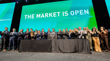 Marcelo Orrego participó del simbólico “Ring the Bell” de la Bolsa de Toronto y reforzó el perfil minero internacional de San Juan