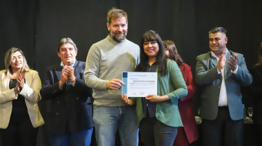 Más de 400 jachalleros recibieron certificaciones en formación laboral y programas de empleo impulsados por la Municipalidad de Jáchal