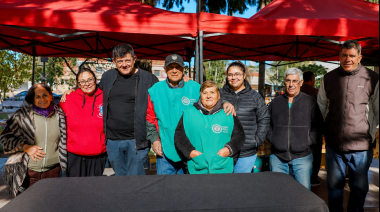 Con apoyo del municipio, productores de Jáchal continuarán llegando a la Plaza San Martín para comercializar sus productos