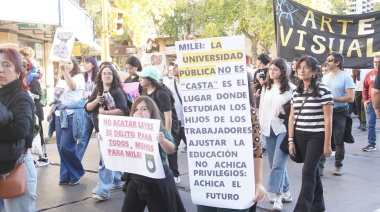 “Sr. Presidente, cumpla la ley”: Miles de sanjuaninos marcharon por las calles en reclamo de fondos para las universidades públicas