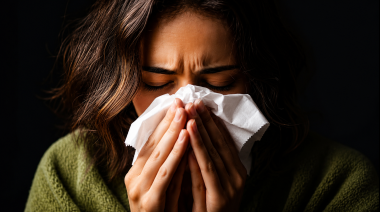 Confirmaron que sigue aumentando la circulación de difrentes virus respiratorios en la Argentina y predomina la “supergripe” H3N2