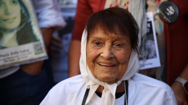 Murió Taty Almeida, presidenta de Madres de Plaza de Mayo e histórica referente de la lucha por los derechos humanos