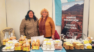 Jáchal participó del Festival Nuestros Orígenes Nos Conectan en Plaza Juan Jufré, en el marco del 464° Aniversario de San Juan