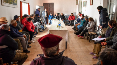 Presentaron el convenio para la monda de canales y avanzan en un plan conjunto para optimizar el sistema hídrico de Mogna