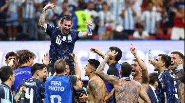 El Gobierno analiza declarar asueto para recibir a la Selección, pero esperará el resultado ante España para anunciar las medidas
