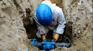 Fuerte Malestar: Miles de vecinos siguen sin agua, una rotura en el acueducto de Pampa del Chañar mantiene afectado el servicio