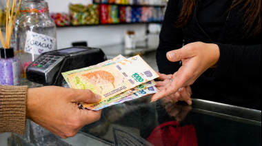 Mora récord en Argentina: Casi 6 millones de personas tienen problemas para pagar sus deudas y el Gobierno descarta un rescate