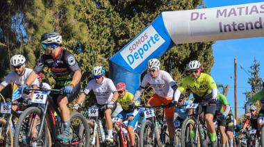 El Desafío Nido del Águila reunió a 130 ciclistas y convirtió a los imponentes paisajes de Huaco en escenario de la competencia