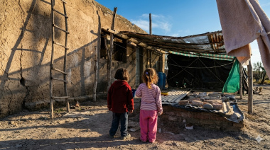 La pobreza golpea con más fuerza a los chicos: el 44,5% de los menores de 14 años vive en hogares pobres en Argentina