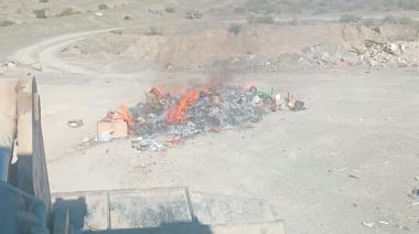 Desde el Municipio de Jáchal advierten por cenizas mal apagadas que pueden provocar incendios y poner en riesgo a recolectores