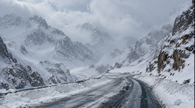 La nieve vuelve a la cordillera sanjuanina, emitieron una alerta amarilla y esperan importantes acumulaciones