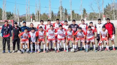 El club Estrella le arrebató el liderazgo a Árbol Verde de Jáchal y el campeonato entró en una definición apasionante
