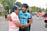 El jachallero Emil Caliva se coronó campeón de la “XIX Vuelta a la Otra Banda”