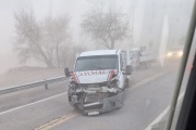 Camino a Jáchal: Se produjo una importante colisión en RN40 entre una camioneta y un camión
