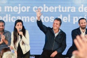 Massa anunció un refuerzo alimentario de $45.000 para jubilados y pidió "memoria" para tener futuro
