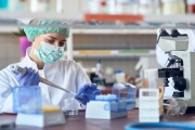En 8 años, creció un 75% la cantidad de drogas en investigación contra el cáncer en Argentina