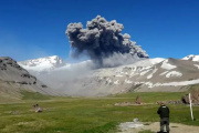 El Servicio Geológico Minero declaró la alerta amarilla por la actividad del volcan Planchón-Peteroa en Mendoza