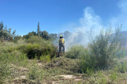 Incendio de pasturas en cercanías del Barrio Bicentenario 1 movilizó a Bomberos Voluntarios San José de Jáchal