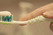 La empresa Colgate ofrece un recambio gratuito para la pasta dental que fue prohibida por ANMAT