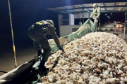 Gendarmería detuvo un camión cargado con 30 toneladas de cuarzo que circulaba sin la documentación obligatoria