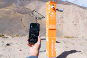 Instalaron cuatro tótems de emergencia en el Paso de Agua Negra para brindar conectividad en la alta montaña