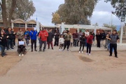 Padres de alumnos de la Escuela Agrotécnica de Huaco reclamaron un chofer para el transporte escolar y advierten con cortar la ruta