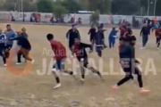 Tres futbolistas fueron suspendidos por un año y otros cinco recibieron duras penas por los incidentes en el partido entre Niquivil y Florida