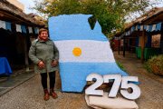 Artesanas confeccionaron un mapa gigante de Jáchal tejido al crochet que continúa exhibiéndose en el Paseo de los Artesanos