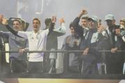 Con aplausos, banderas y emoción, la Selección Argentina volvió al país después de quedar a un paso de la gloria mundial