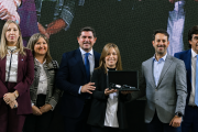 El Gobierno de San Juan realizó la entrega de 3.000 computadoras a docentes y anunció la compra de otros 50.000 equipos