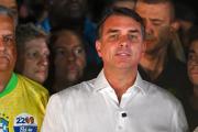 Flávio Bolsonaro pasó por Argentina junto a su esposa y sus dos hijas y viajó a Ecuador sin ningún impedimento legal