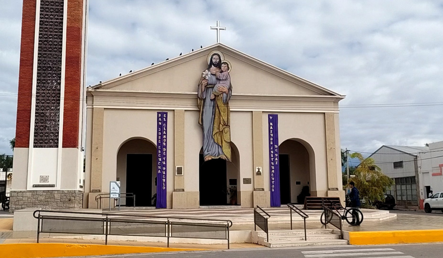 El mural gigante de San José sigue sorprendiendo a vecinos, turistas y peregrinos en el Santuario Arquidiocesano de Jáchal