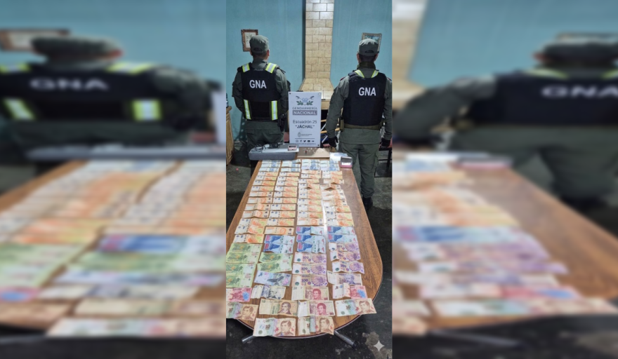 Dos allanamientos en Jáchal por venta de droga: detuvieron a un hombre y una mujer, secuestraron cocaína y un arma